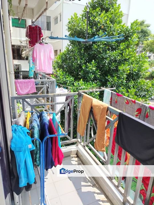 Can cash back 50k low floor Ria 1 apartment for sale , Johor, Masai