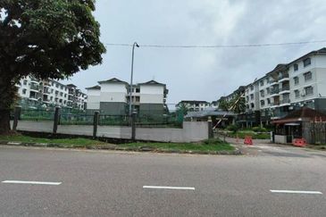 Ria 1 Apartment, Taman Megah Ria