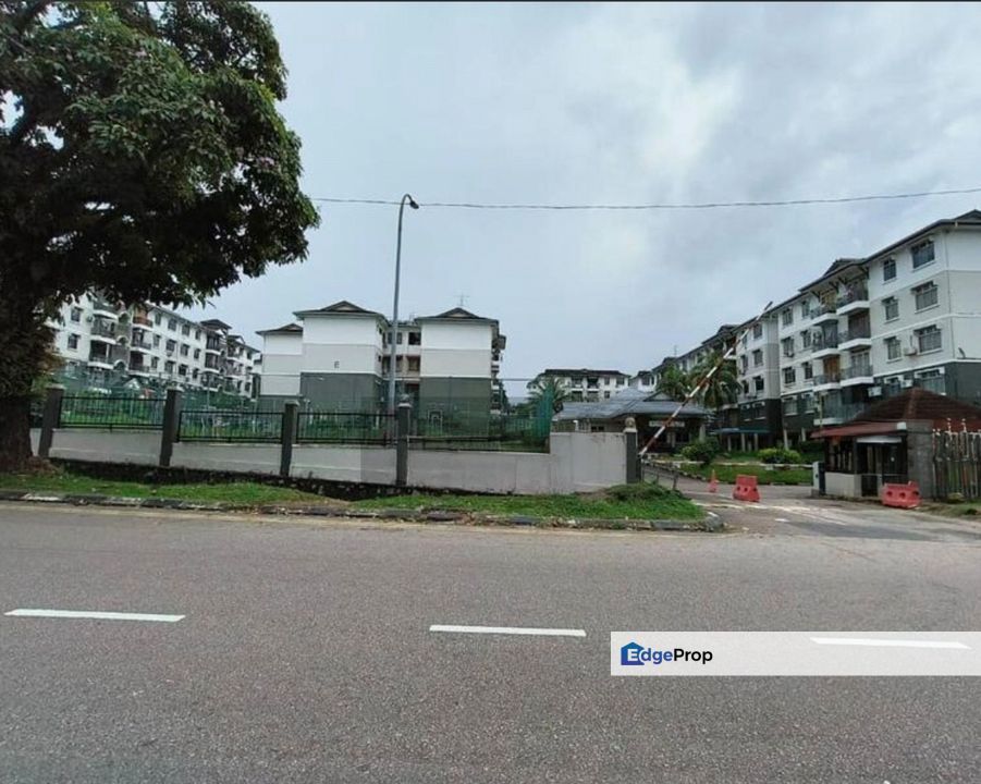 Can cash back 50k low floor Ria 1 apartment for sale , Johor, Masai