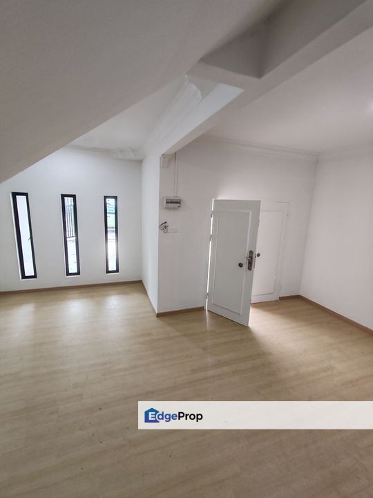 Fully renovated puteri wangsa double storey for rent , Johor, Ulu Tiram