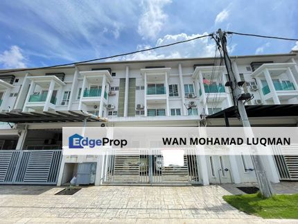 3 STOREY SUPERLINK TERRACE HOUSE SG RAMAL LUAR KAJANG, Selangor, Kajang