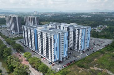 D'Kristal Apartment @ Setia EcoHill (Pangsapuri D'Kristal)