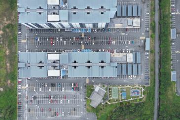 D'Kristal Apartment @ Setia EcoHill (Pangsapuri D'Kristal)