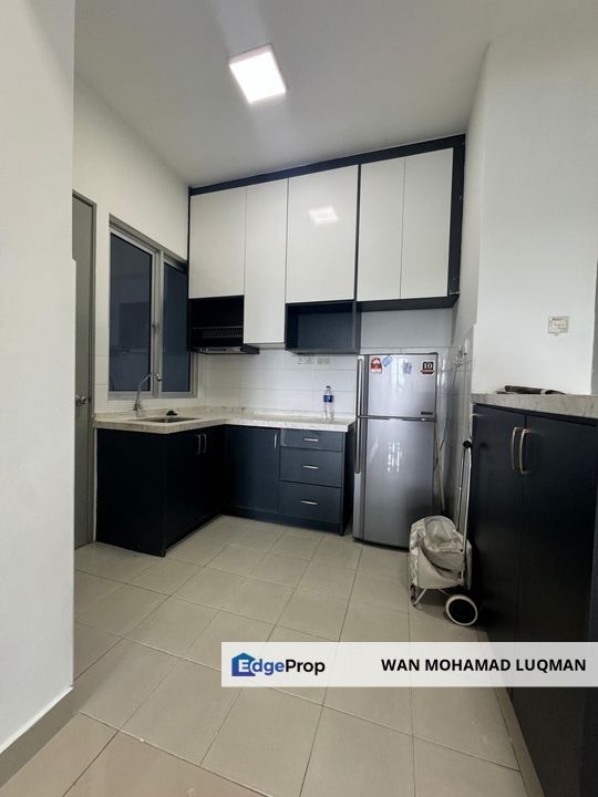 Bandar Seri Putra Apartment Putra 1 Facing Highway For Sale, Selangor, Kajang