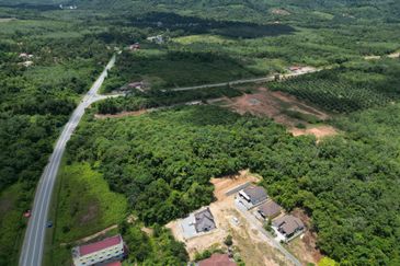 Bukit Bunga Tanah Merah Tanah Bangunan Untuk Dijual