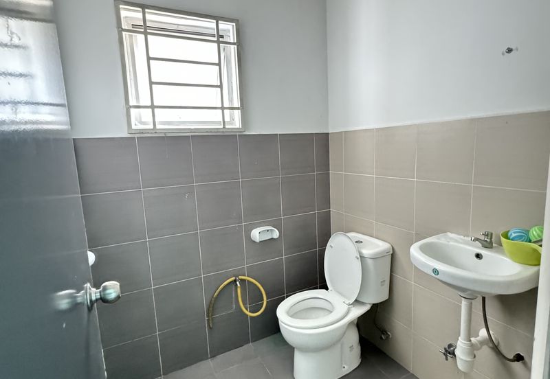 Residensi Laguna Biru 2