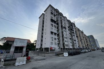 Kajang City Height Apartment