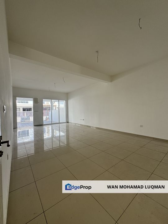 Adira Ara Sendayan Double Storey Bandar Sri Sendayan For Sale, Negeri Sembilan, Seremban