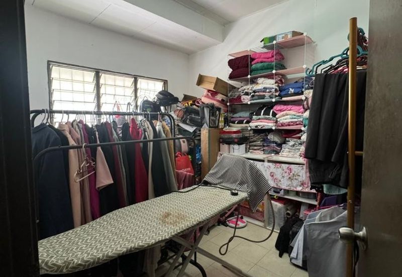 Taman Langat Utama 3 @ Jalan Halia 6