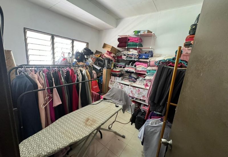 Taman Langat Utama 3 @ Jalan Halia 6