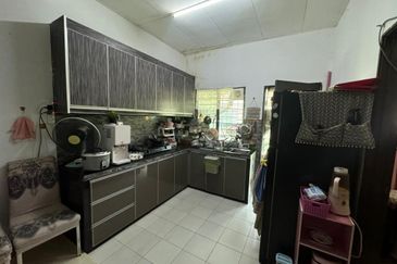 Taman Langat Utama 3 @ Jalan Halia 6