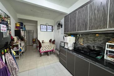 Taman Langat Utama 3 @ Jalan Halia 6