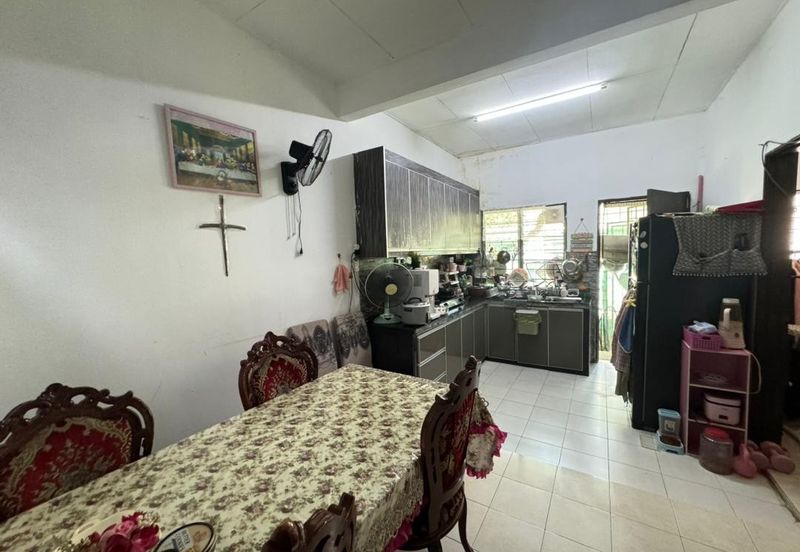 Taman Langat Utama 3 @ Jalan Halia 6