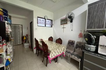 Taman Langat Utama 3 @ Jalan Halia 6