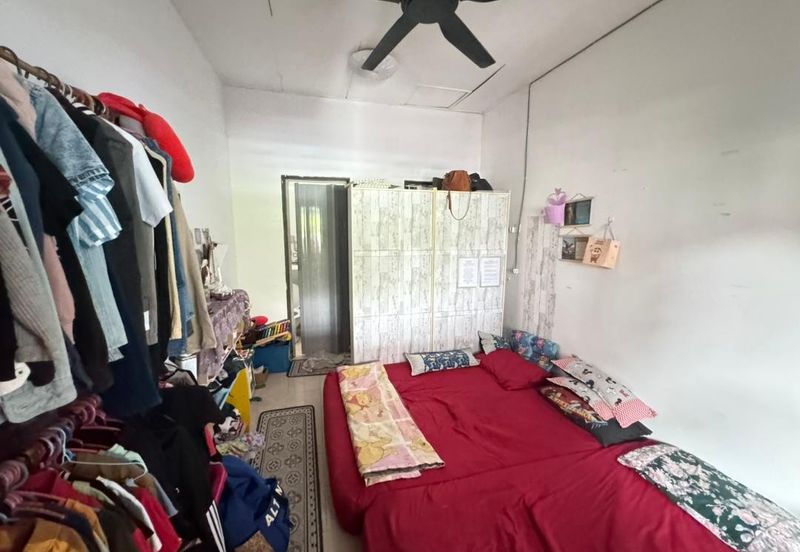 Taman Langat Utama 3 @ Jalan Halia 6