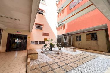 Sri Dahlia Apartment