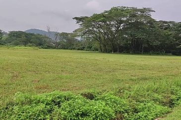 Taman Tasik Semenyih (Lake Residence)