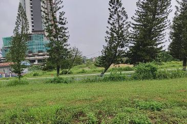 Taman Tasik Semenyih (Lake Residence)