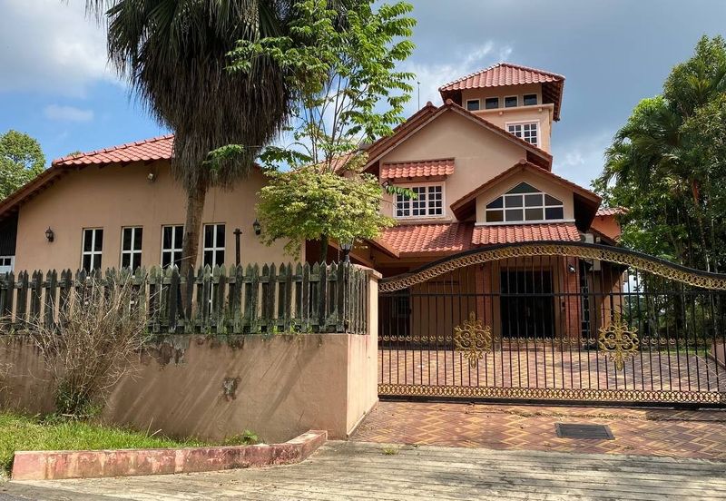 Impian Golf & Country Club