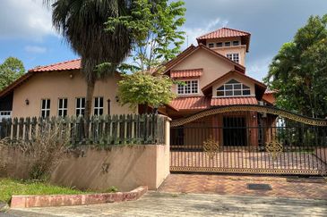 Impian Golf & Country Club