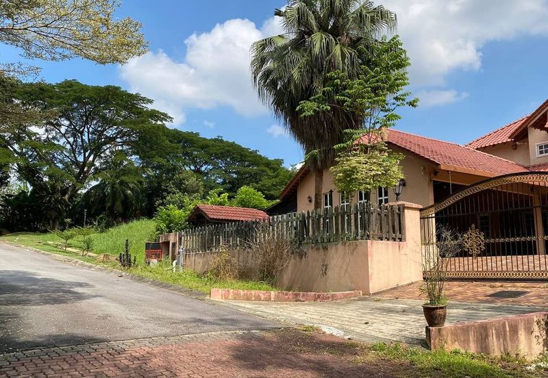 Impian Golf & Country Club