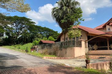 Impian Golf & Country Club