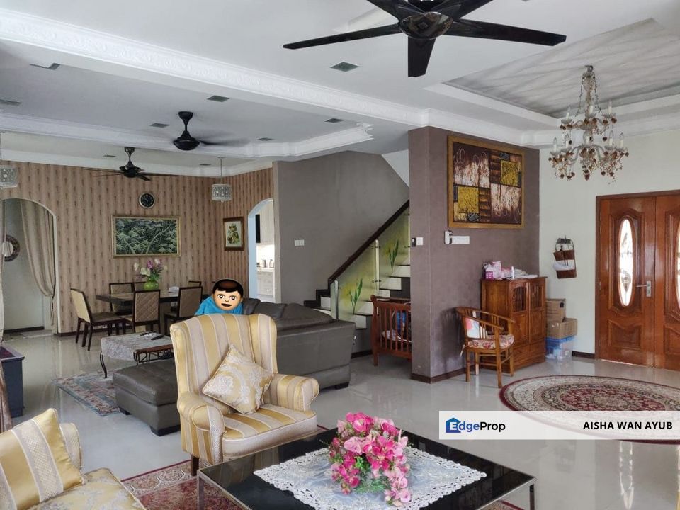 Semi D 2.5 Storey Seksyen 6 Puncak Bangi For Sale | Fully Renovated | Next to Tasik Cempaka, Selangor, Bangi