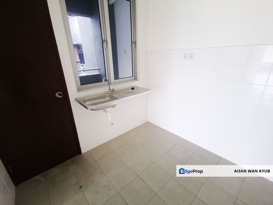 Apartment Putra 1 Bandar Seri Putra Bangi For Sale |  Ground Floor , Selangor, Bangi