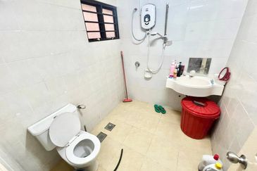 Kristal Villa Condominium