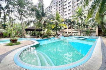 Kristal Villa Condominium