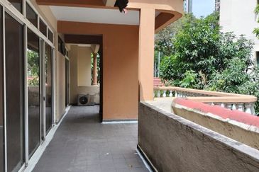 City Gardens Condominium