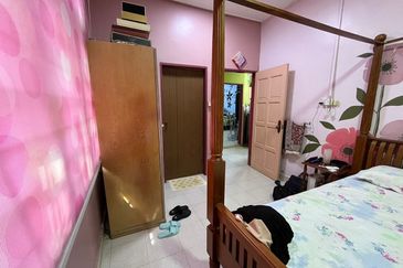 Banglo Setingkat Bukit Kuang, Kemaman Terengganu [Tanah Luas] 5 minit ke Masjid Bukit Kuang