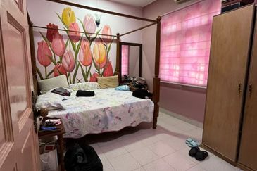 Banglo Setingkat Bukit Kuang, Kemaman Terengganu [Tanah Luas] 5 minit ke Masjid Bukit Kuang