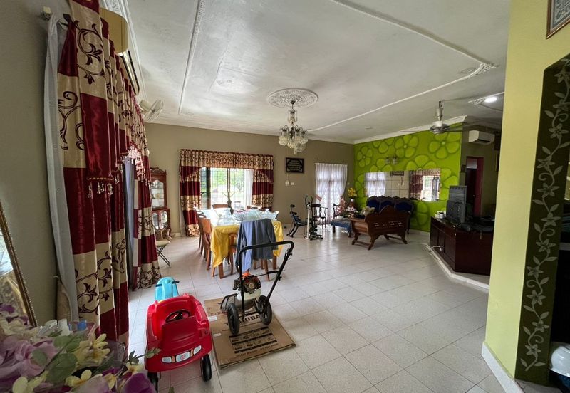 Banglo Setingkat Bukit Kuang, Kemaman Terengganu [Tanah Luas] 5 minit ke Masjid Bukit Kuang