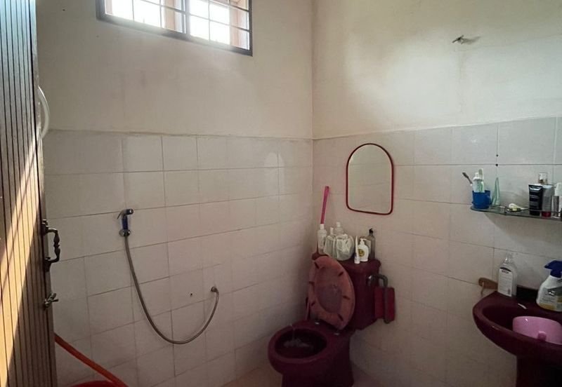 Banglo Setingkat Bukit Kuang, Kemaman Terengganu [Tanah Luas] 5 minit ke Masjid Bukit Kuang