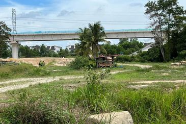 Tanah Lot Kediaman di Pasir Minal, Kemaman Terengganu