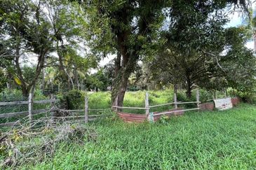 Tanah Lot Kediaman di Pasir Minal, Kemaman Terengganu