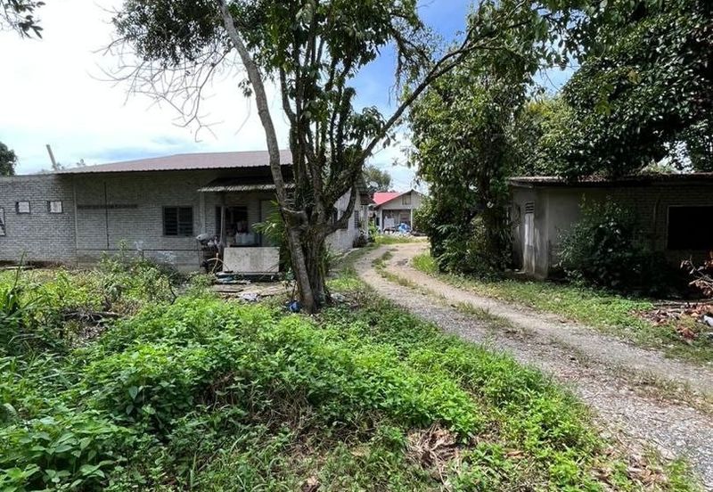 Tanah Lot Kediaman di Pasir Minal, Kemaman Terengganu