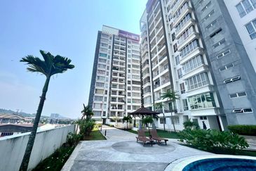 7 Tree Seven Residence