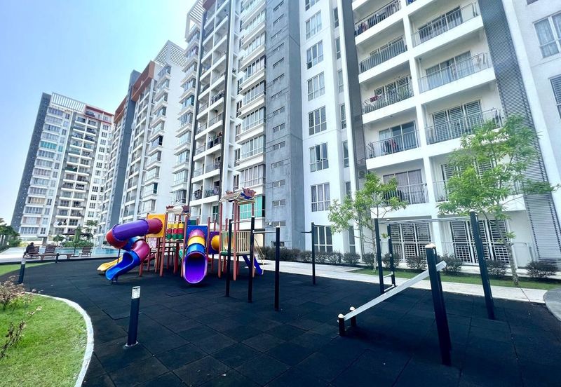 7 Tree Seven Residence