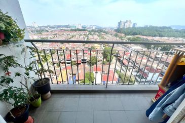 7 Tree Seven Residence