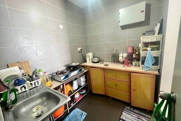 7 Tree Seven Residence