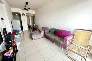 7 Tree Seven Residence