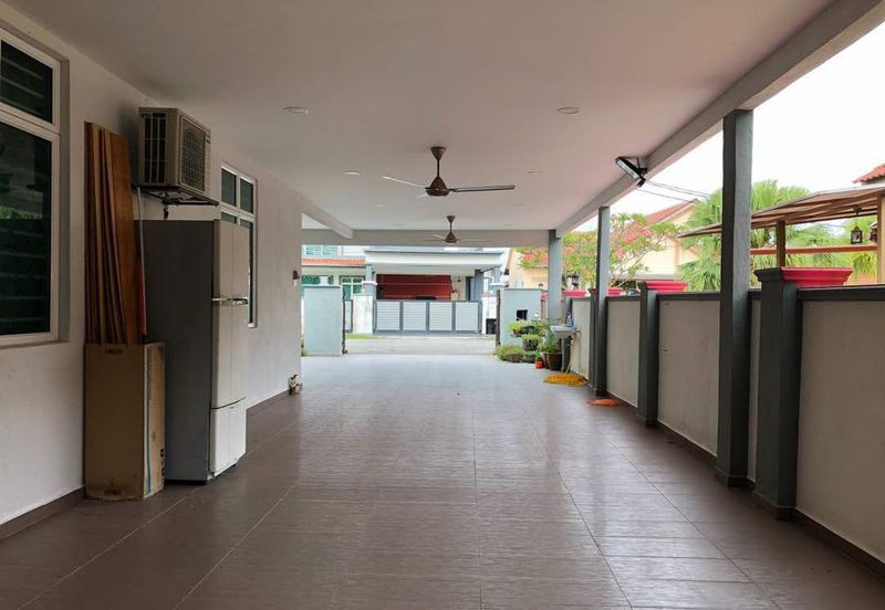 Desa Pinggiran Putra