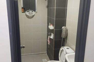 Puncak Hijauan (Hijauan Heights)