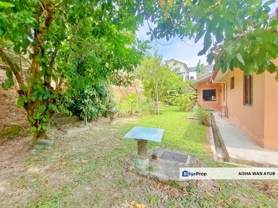 1.5 Storey Bungalow Taman Melati Sungai kantan Kajang Selangor For Sale | Tanah Luas, Selangor, Kajang