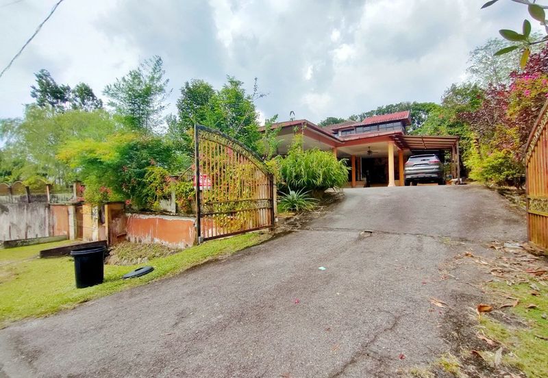 Kampung Sungai Kantan