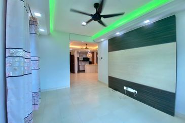 Villa Park Condominium