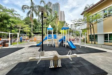 Villa Park Condominium