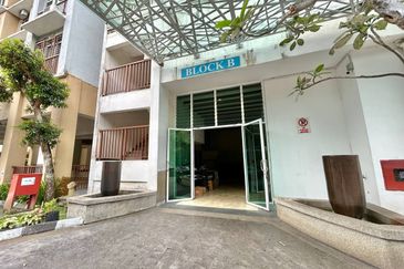 Villa Park Condominium